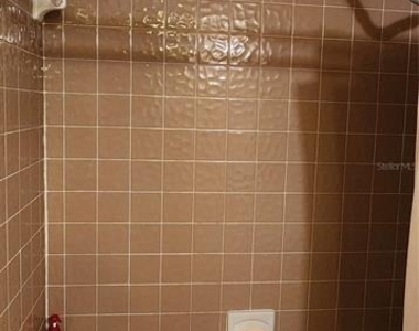 3404 Nw 52nd Terrace - Photo Thumbnail 21