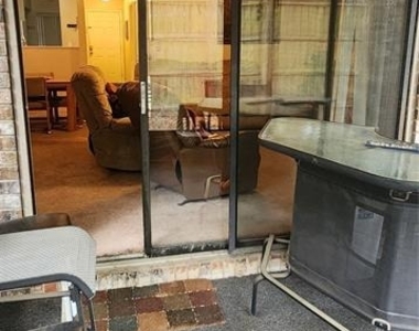 3404 Nw 52nd Terrace - Photo Thumbnail 15