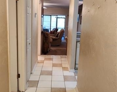 3404 Nw 52nd Terrace - Photo Thumbnail 2