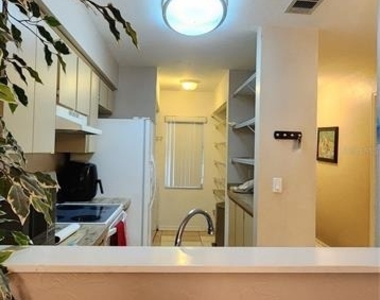 3404 Nw 52nd Terrace - Photo Thumbnail 9