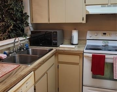 3404 Nw 52nd Terrace - Photo Thumbnail 3