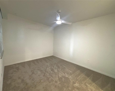17625 Opal Sand Drive - Photo Thumbnail 8