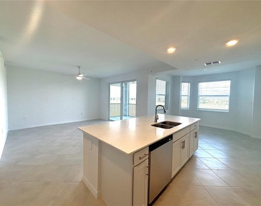 17625 Opal Sand Drive - Photo Thumbnail 5