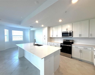 17625 Opal Sand Drive - Photo Thumbnail 2