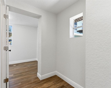 113 145th Avenue E - Photo Thumbnail 9