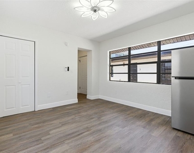 113 145th Avenue E - Photo Thumbnail 6