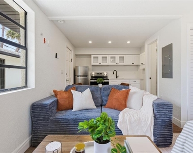 113 145th Avenue E - Photo Thumbnail 10