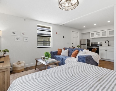 113 145th Avenue E - Photo Thumbnail 7