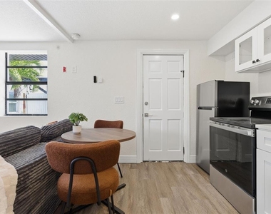 113 145th Avenue E - Photo Thumbnail 11