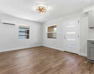 113 145th Avenue E - Photo Thumbnail 15