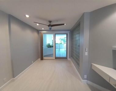 360 Gulf Of Mexico Drive - Photo Thumbnail 11
