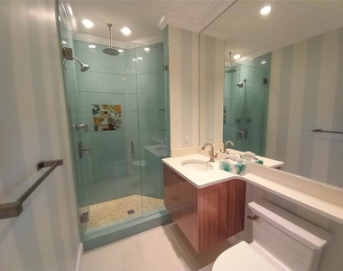 360 Gulf Of Mexico Drive - Photo Thumbnail 6