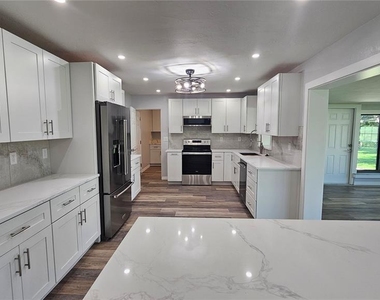 3317 Pine Valley Drive - Photo Thumbnail 20