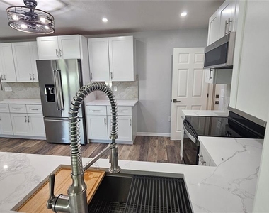 3317 Pine Valley Drive - Photo Thumbnail 19