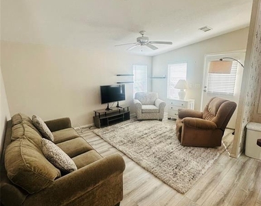 2305 Bay Drive - Photo Thumbnail 4