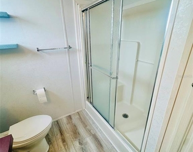 2305 Bay Drive - Photo Thumbnail 13