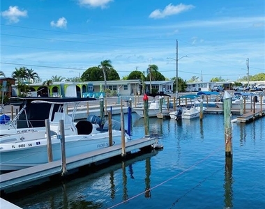 2305 Bay Drive - Photo Thumbnail 31