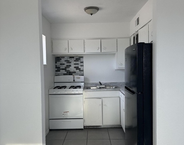 7828 West Drive - Photo Thumbnail 2