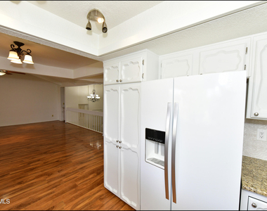 5852 Mira Serena Drive - Photo Thumbnail 14