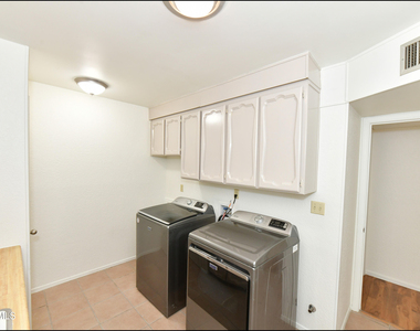 5852 Mira Serena Drive - Photo Thumbnail 40