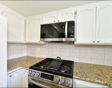 5852 Mira Serena Drive - Photo Thumbnail 15
