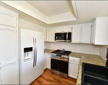 5852 Mira Serena Drive - Photo Thumbnail 13