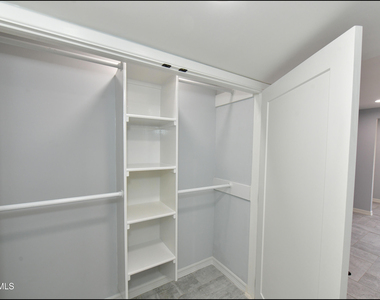 5852 Mira Serena Drive - Photo Thumbnail 34
