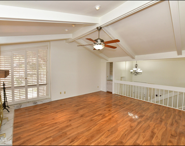 5852 Mira Serena Drive - Photo Thumbnail 11