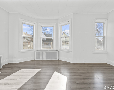 394 Gregory Street - Photo Thumbnail 20