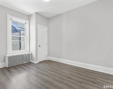 394 Gregory Street - Photo Thumbnail 14