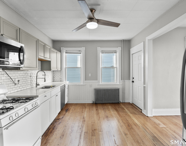 394 Gregory Street - Photo Thumbnail 2