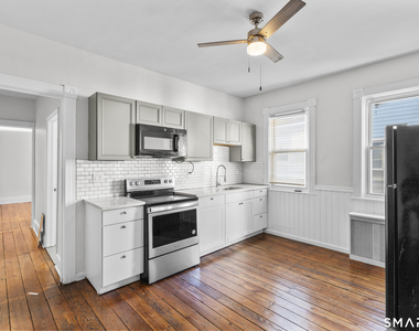 394 Gregory Street - Photo Thumbnail 4