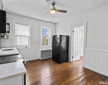 394 Gregory Street - Photo Thumbnail 2