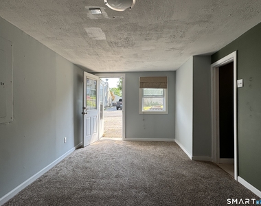 118 Pullen Avenue - Photo Thumbnail 7