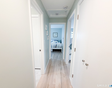 945 Broadway - Photo Thumbnail 9