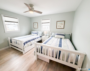 945 Broadway - Photo Thumbnail 13