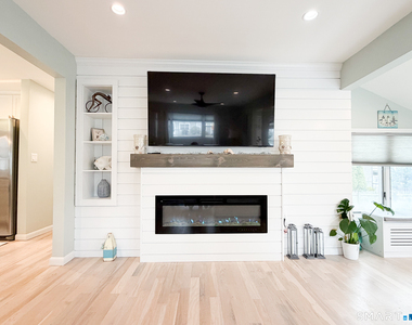 945 Broadway - Photo Thumbnail 3