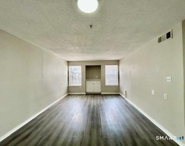 97 Glenbrook Road - Photo Thumbnail 13