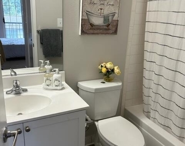 97 Glenbrook Road - Photo Thumbnail 9