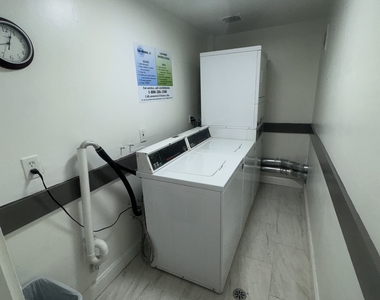 891 West Boulevard - Photo Thumbnail 17