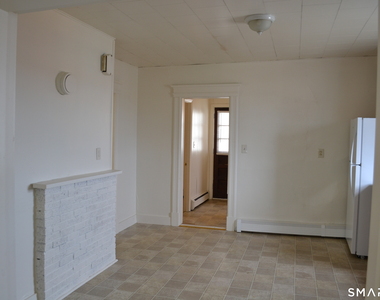 835 Bank Street - Photo Thumbnail 5