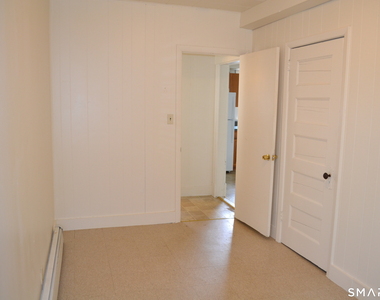 835 Bank Street - Photo Thumbnail 11