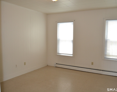 835 Bank Street - Photo Thumbnail 8