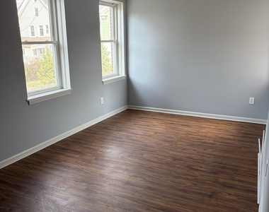 872 State Street - Photo Thumbnail 3