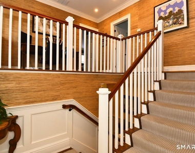 50 Shorefront Park - Photo Thumbnail 23