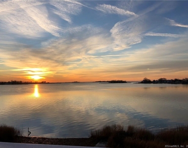 50 Shorefront Park - Photo Thumbnail 37
