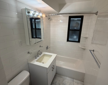 East 56th street - Photo Thumbnail 10