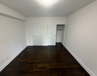East 57th Street  - Photo Thumbnail 3