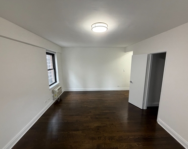 East 57th Street  - Photo Thumbnail 7