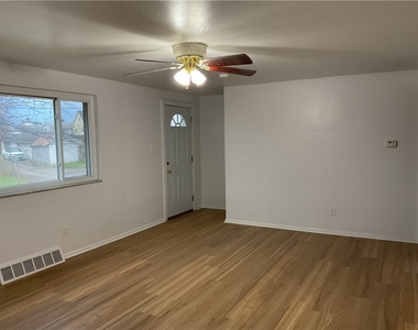 214 Erwin Place - Photo Thumbnail 1
